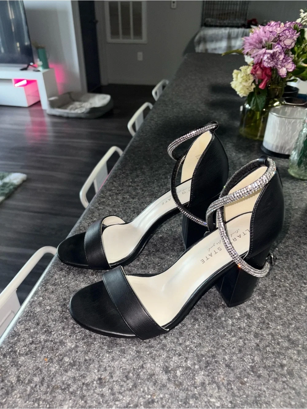 Altard State elegant black